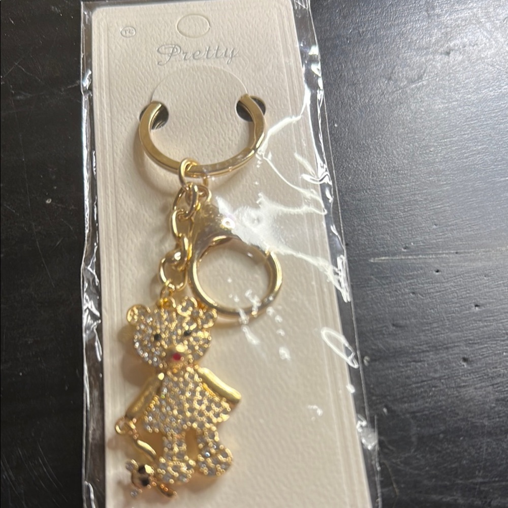Sparkling Gold Bear Key Holder